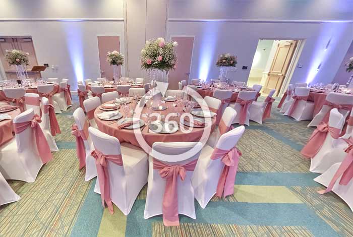 Virtual Tour of Wedding Table Arrangement